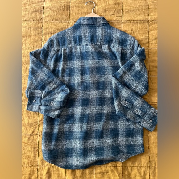 Outerknown Men's Jasper Transitional Flannel - Marine Rocky Point Plaid - M - Picture 6 of 10